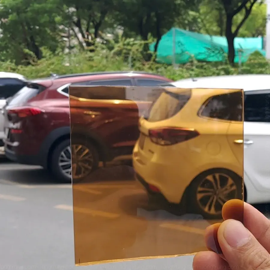 mẫu tấm poly đặc màu nâu trà