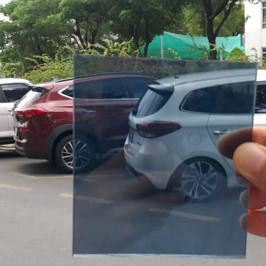 mẫu tấm poly đặc màu xám khói